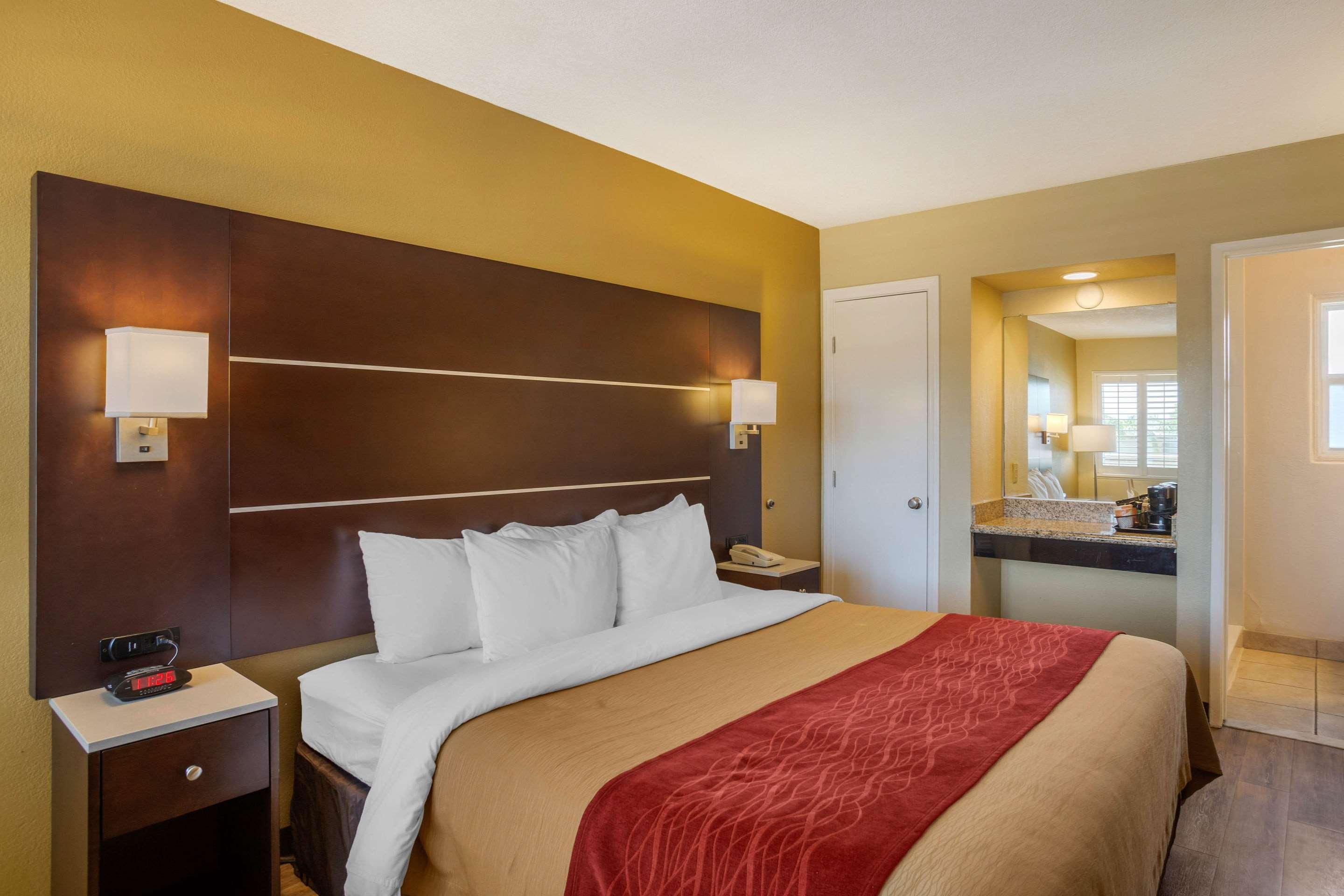 Comfort Inn San Diego Airport At The Harbor Екстериор снимка