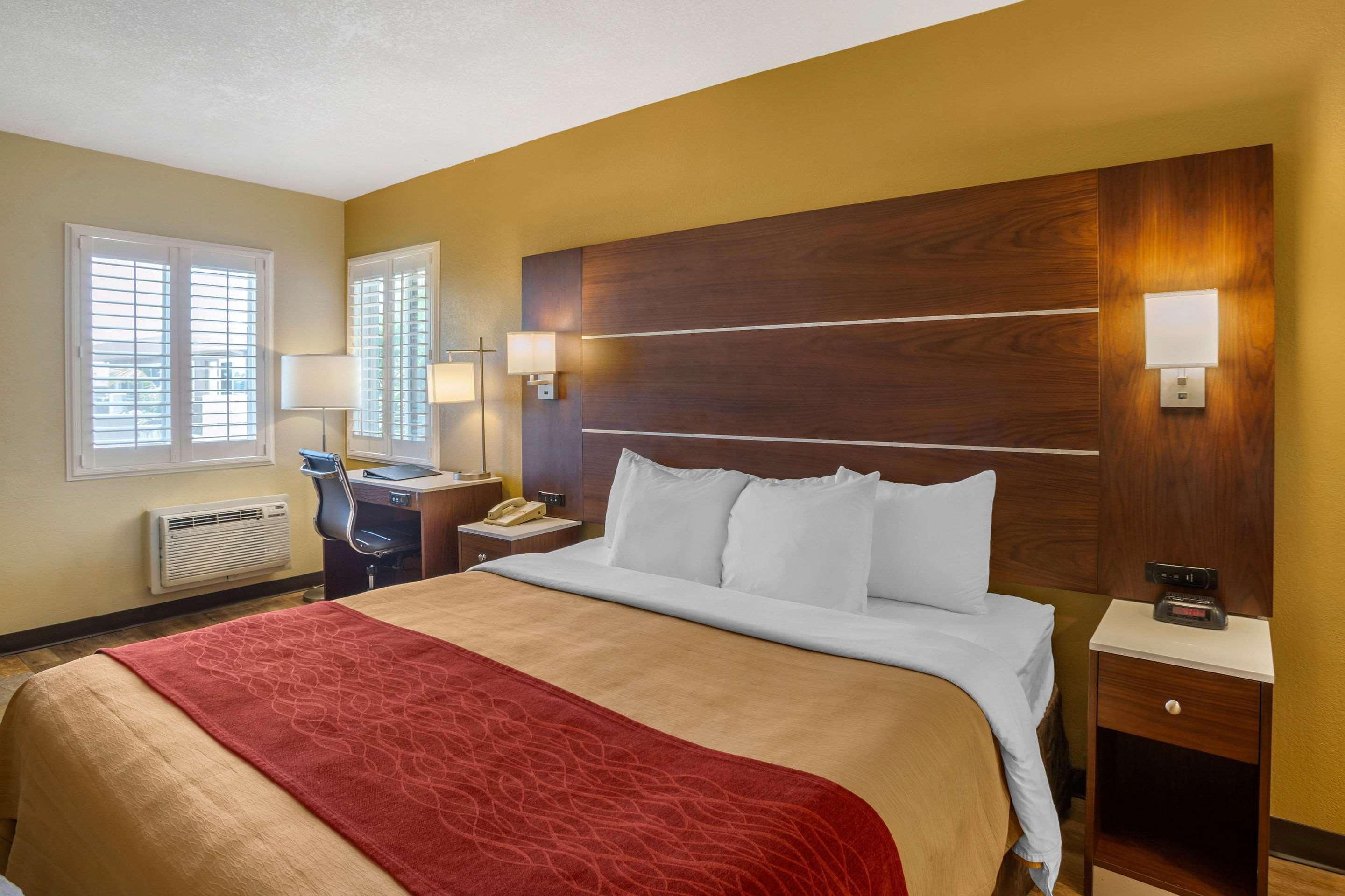 Comfort Inn San Diego Airport At The Harbor Екстериор снимка
