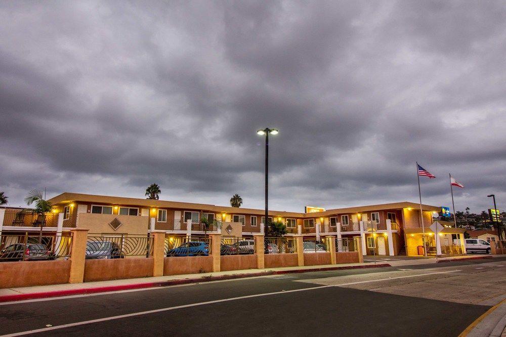 Comfort Inn San Diego Airport At The Harbor Екстериор снимка