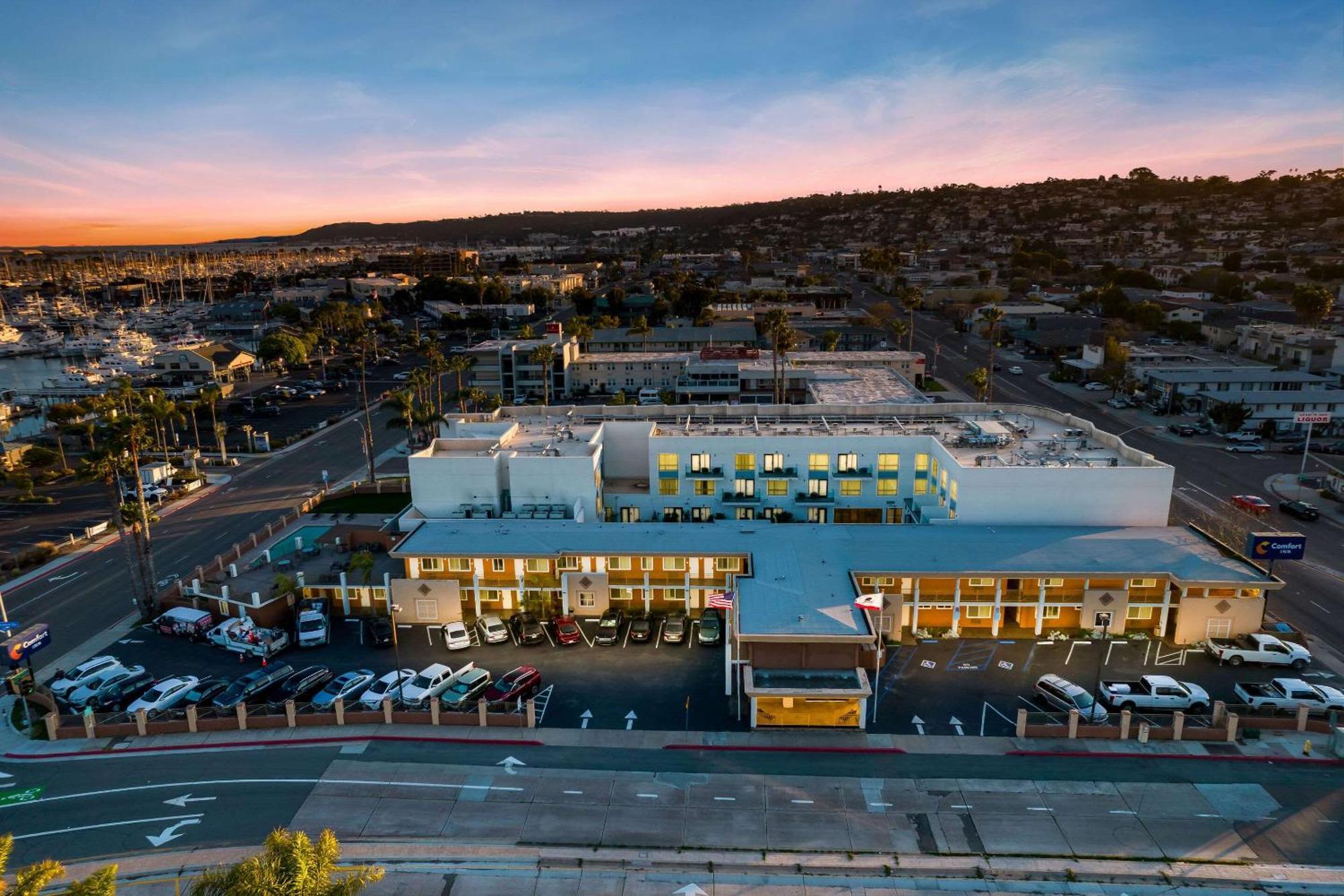 Comfort Inn San Diego Airport At The Harbor Екстериор снимка