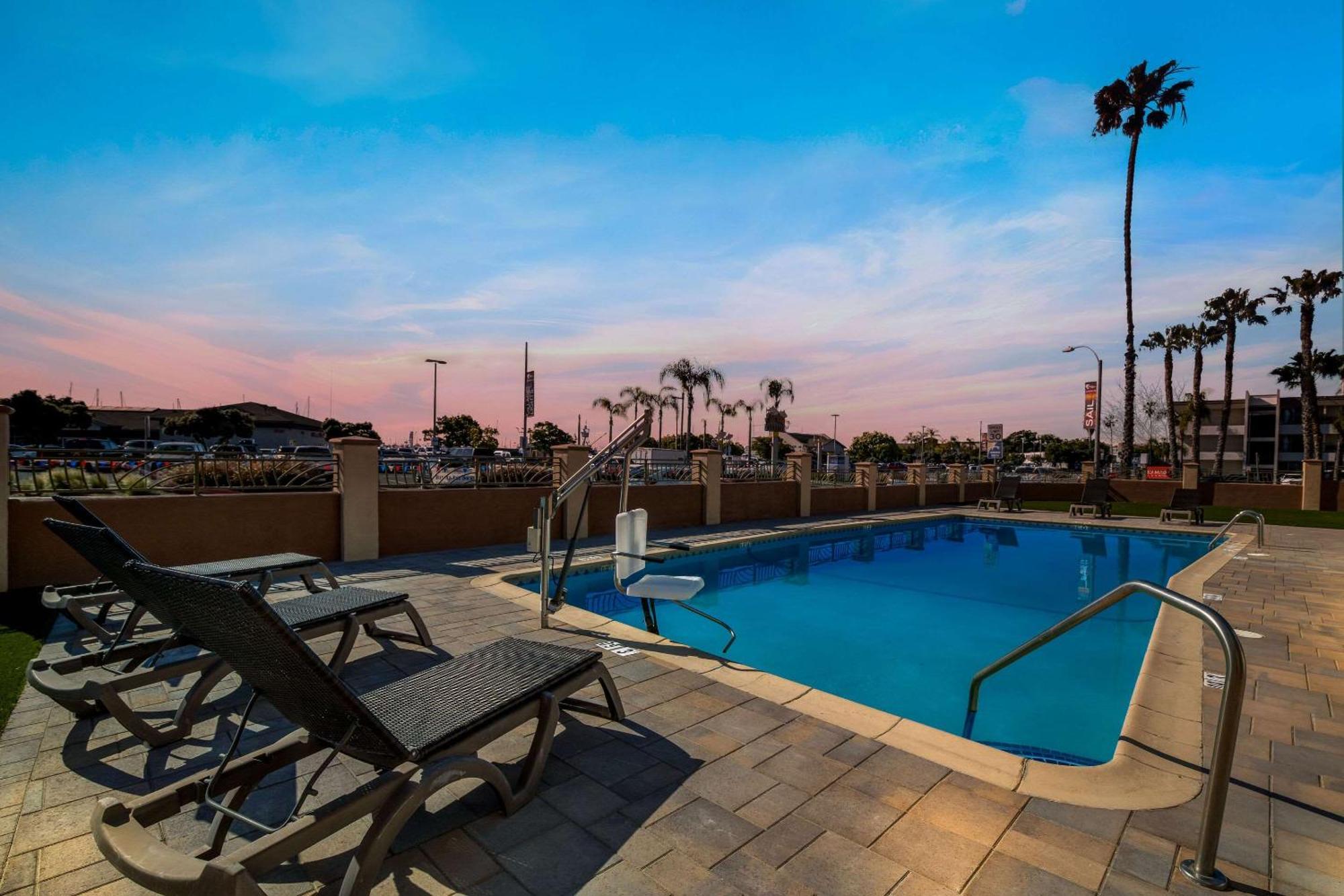Comfort Inn San Diego Airport At The Harbor Екстериор снимка