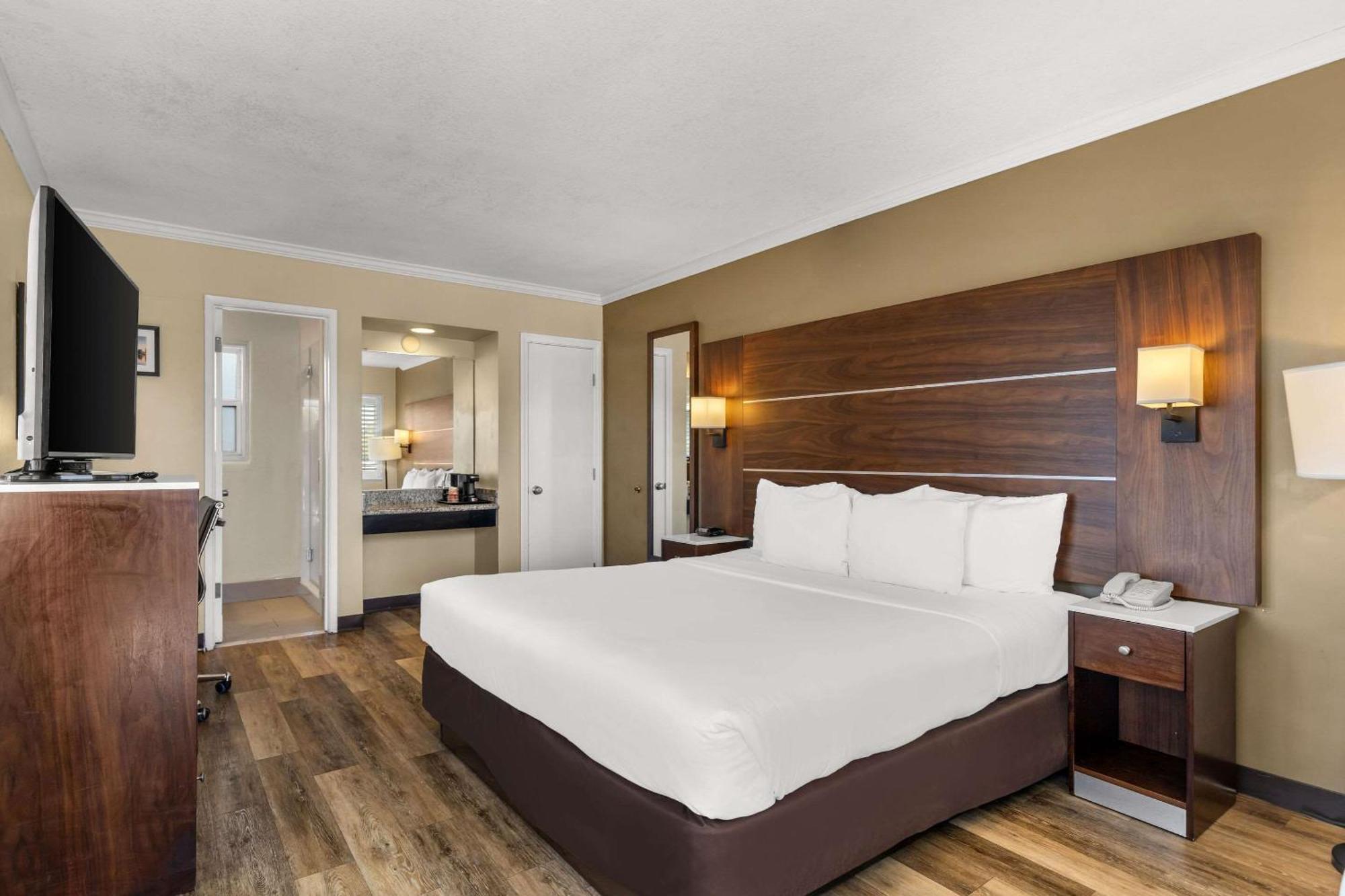 Comfort Inn San Diego Airport At The Harbor Екстериор снимка