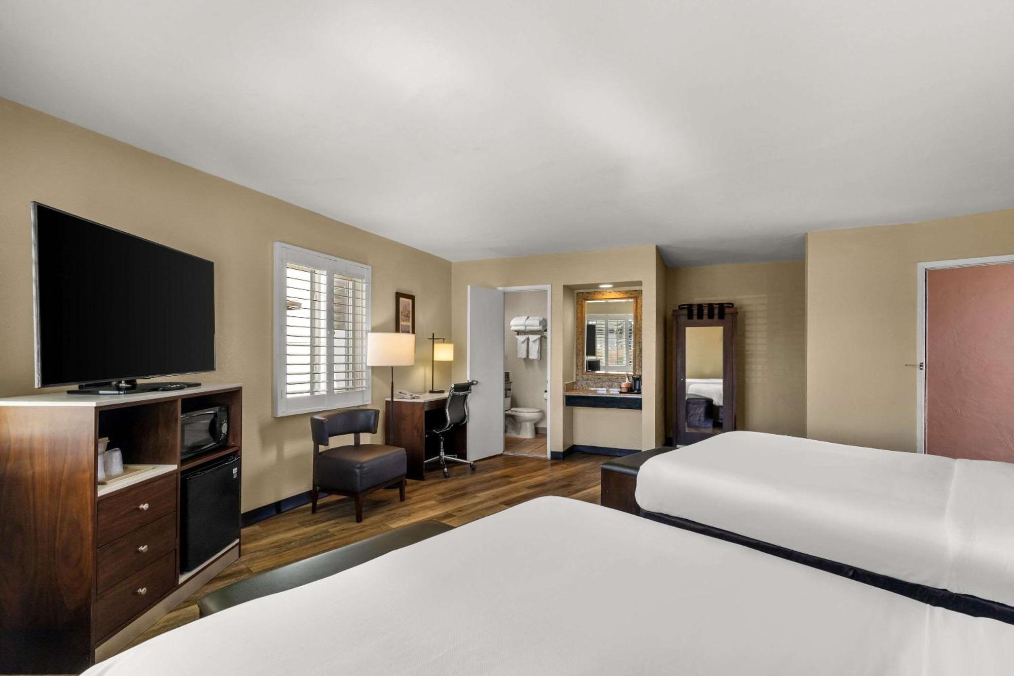 Comfort Inn San Diego Airport At The Harbor Екстериор снимка